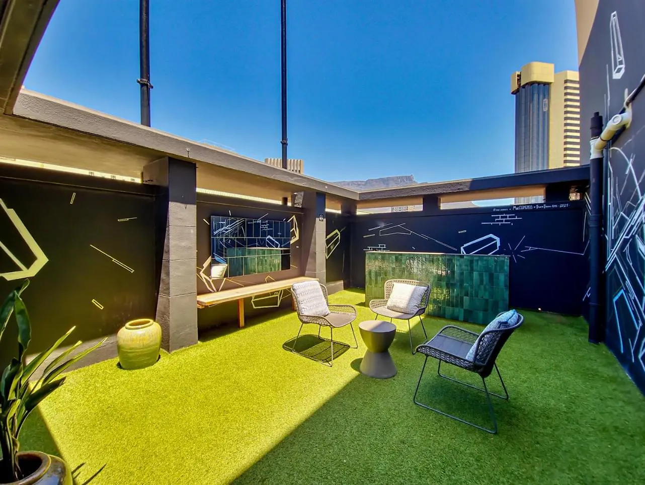 Blackbrick Cape Town Foreshore Hotel